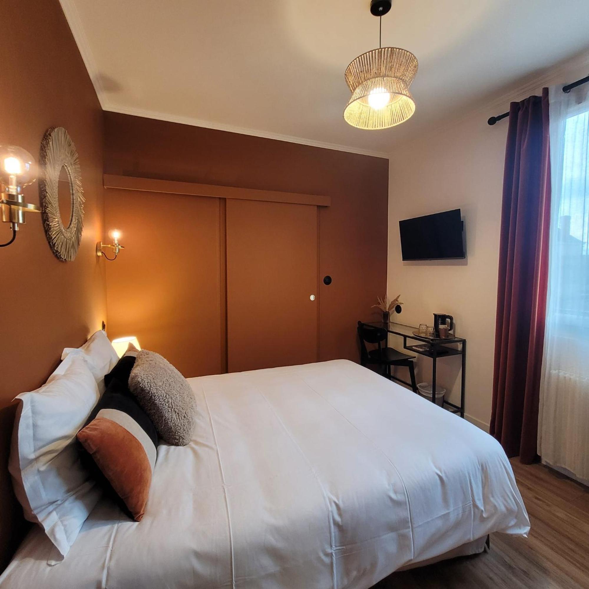 Hotel Rive Sud Шинон Екстериор снимка
