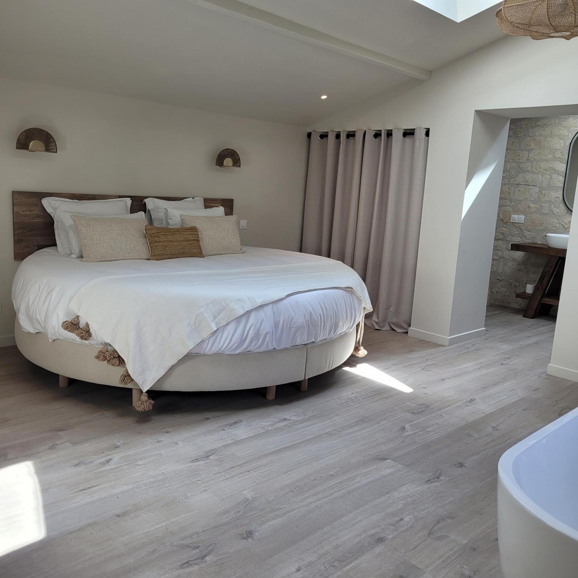 Hotel Rive Sud Шинон Екстериор снимка